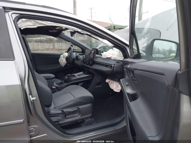 Toyota Bz Xle 2026 JTMBDAFB8TA005067 Image 5