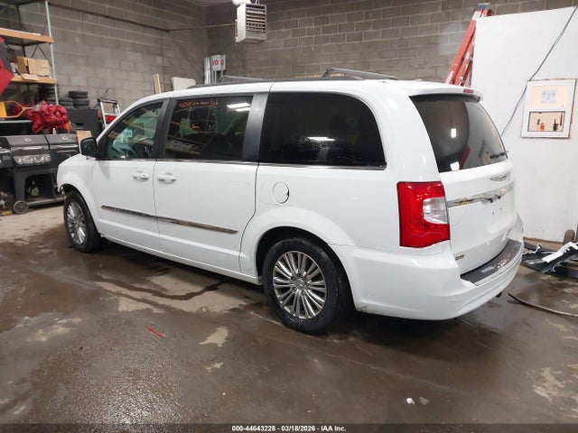 Продажа на аукционе авто 2016 Chrysler Town & Country Touring-l, vin: 2C4RC1CG3GR119190, номер лота: 44643228