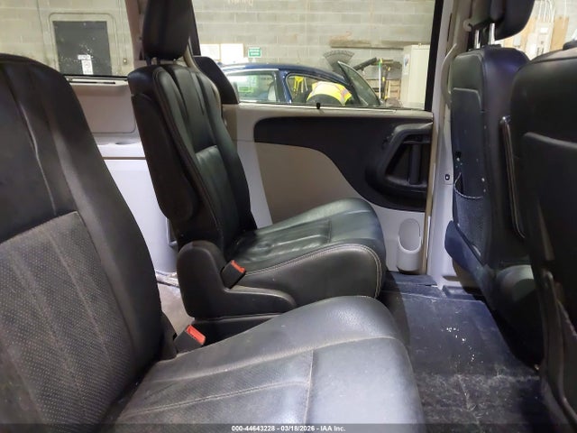 Продажа на аукционе авто 2016 Chrysler Town & Country Touring-l, vin: 2C4RC1CG3GR119190, номер лота: 44643228