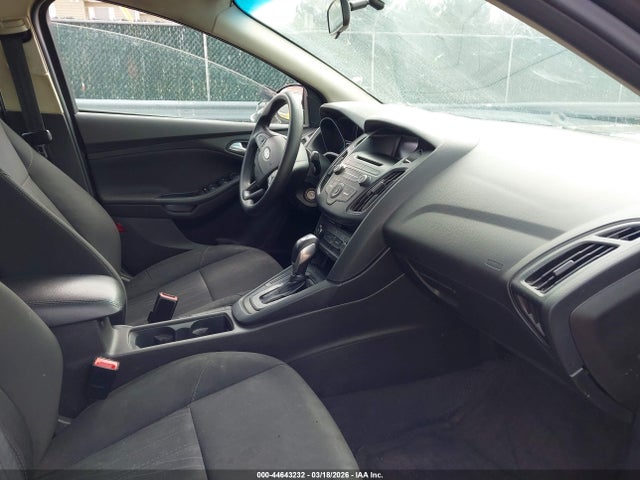 Продажа на аукционе авто 2016 Ford Focus Se, vin: 1FADP3F27GL266847, номер лота: 44643232