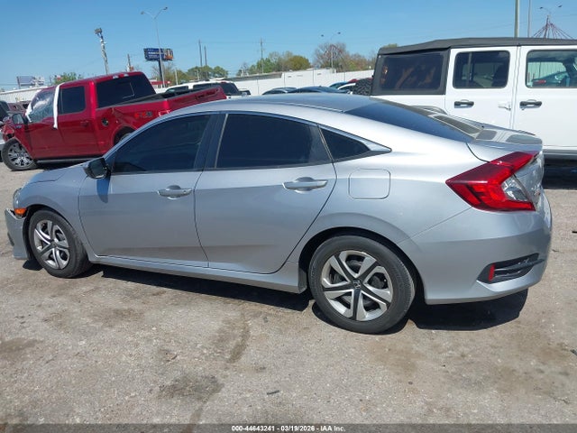 2018 Honda Civic Lx მანქანა იყიდება აუქციონზე, vin: 2HGFC2F51JH581930, აუქციონის ნომერი: 44643241