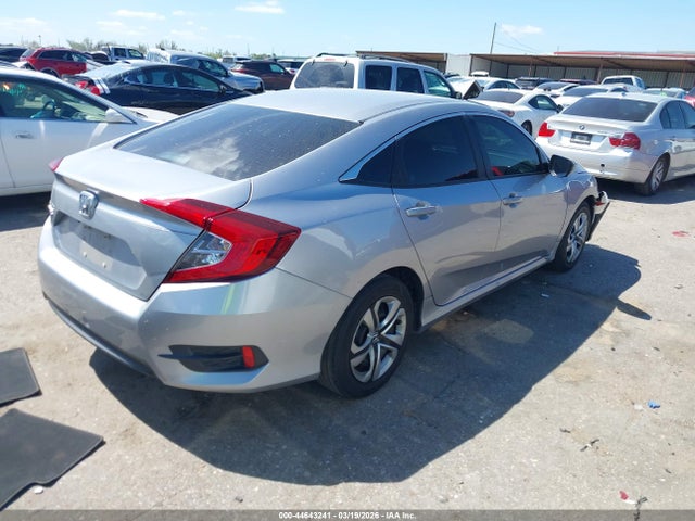 2018 Honda Civic Lx მანქანა იყიდება აუქციონზე, vin: 2HGFC2F51JH581930, აუქციონის ნომერი: 44643241