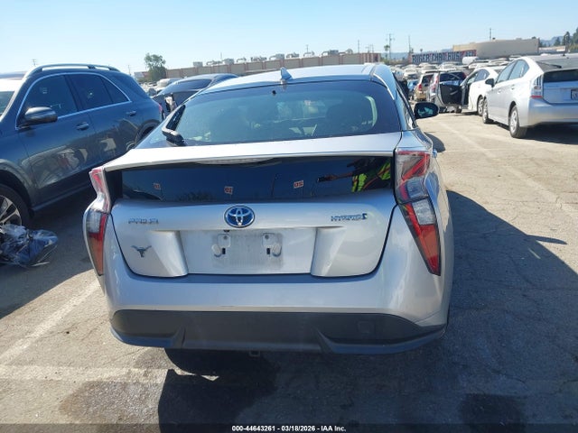Toyota Prius Three Touring 2016 JTDKARFU0G3026434 Image 16