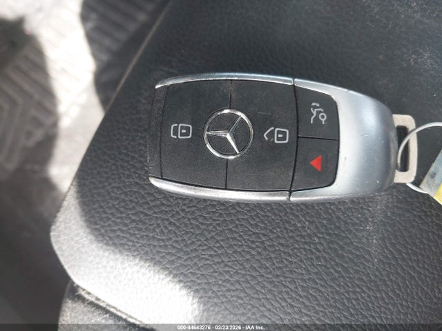 44643276 :رقم المزاد ، W1K3G4EB6MJ299980 vin ، 2021 Mercedes-benz A 220 مزاد بيع