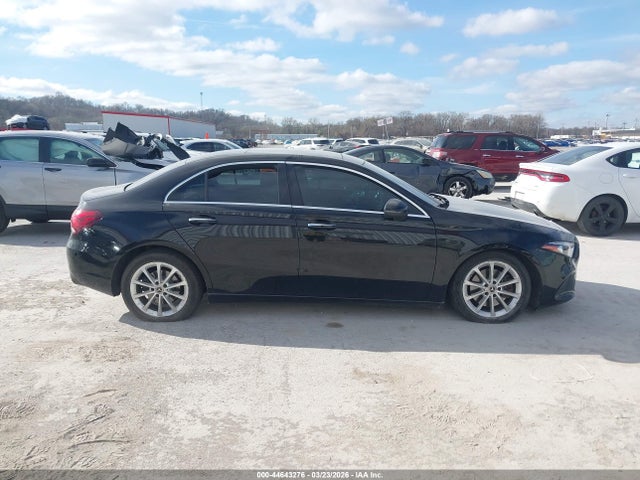 44643276 :رقم المزاد ، W1K3G4EB6MJ299980 vin ، 2021 Mercedes-benz A 220 مزاد بيع