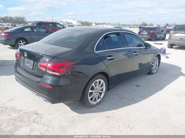 44643276 :رقم المزاد ، W1K3G4EB6MJ299980 vin ، 2021 Mercedes-benz A 220 مزاد بيع