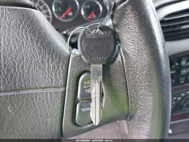 44643301 :رقم المزاد ، 1C3EJ56H3YN144450 vin ، 2000 Chrysler Cirrus Lxi مزاد بيع