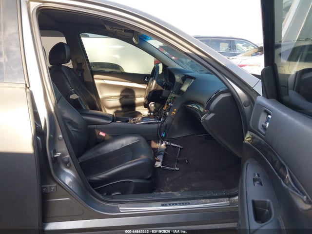 44643332 :رقم المزاد ، JN1CV6AP4BM502487 vin ، 2011 Infiniti G37 Journey مزاد بيع