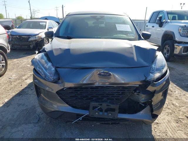 44643340 :رقم المزاد ، 1FMCU0G66NUA55916 vin ، 2022 Ford Escape Se مزاد بيع