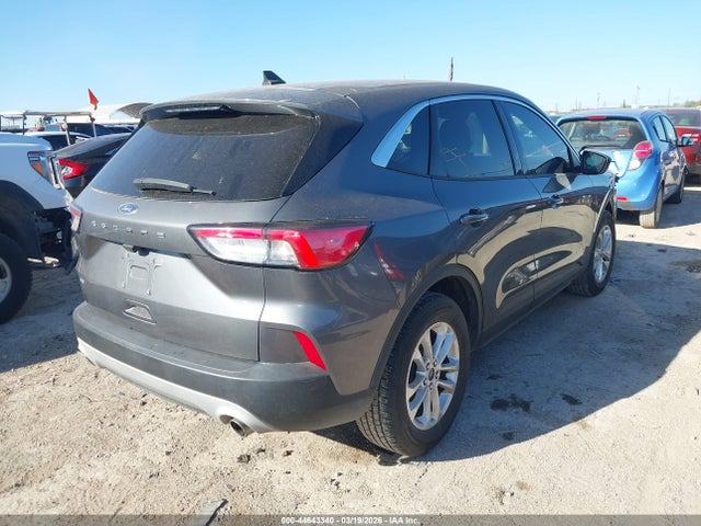 44643340 :رقم المزاد ، 1FMCU0G66NUA55916 vin ، 2022 Ford Escape Se مزاد بيع
