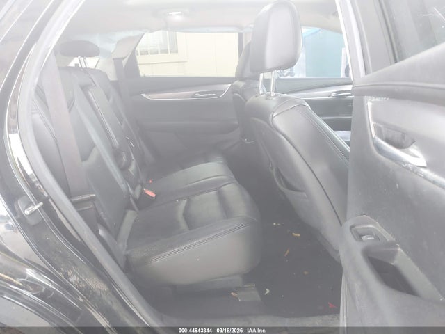 44643344 :رقم المزاد ، 1GYKNBRS9HZ240661 vin ، 2017 Cadillac Xt5 Luxury مزاد بيع