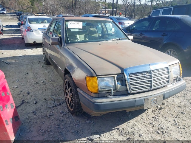 1990 MERCEDES-BENZ 300 WDBEA30E9LB222642