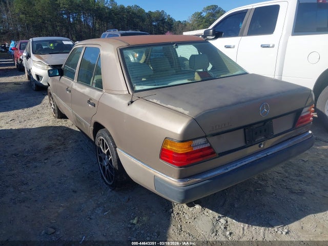 1990 MERCEDES-BENZ 300 WDBEA30E9LB222642 Photo 2