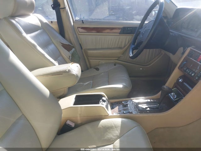 1990 MERCEDES-BENZ 300 WDBEA30E9LB222642 Photo 4