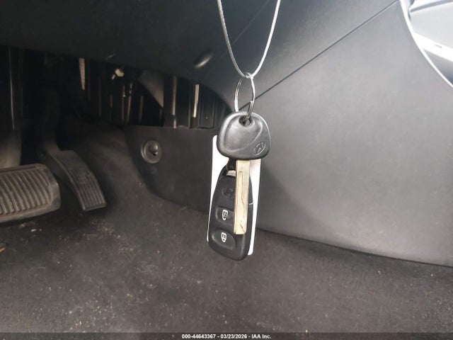 Продажа на аукционе авто 2013 Hyundai Accent Gs, vin: KMHCT5AE5DU131950, номер лота: 44643367