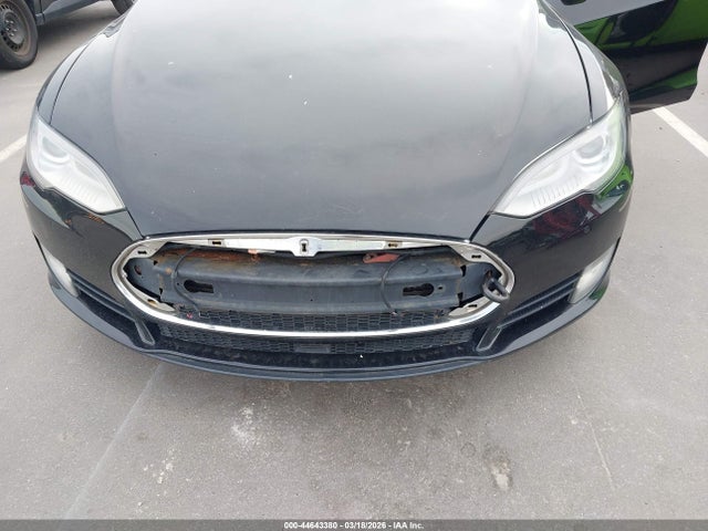 44643380 :رقم المزاد ، 5YJSA1H29FFP67809 vin ، 2015 Tesla Model S 70d/85d/p85d مزاد بيع