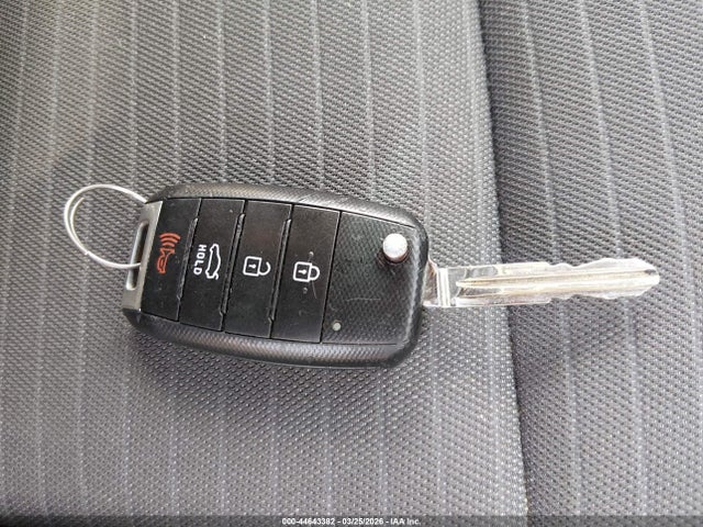 KIA FORTE LX 2016 KNAFX4A69G5503262 Image 11
