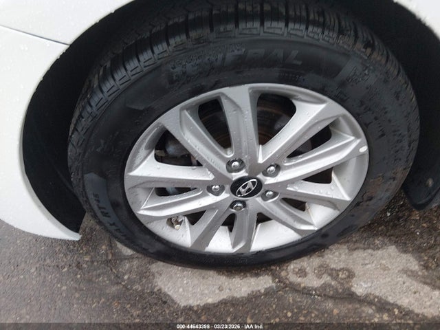 Hyundai ELANTRA SE 2015 5NPDH4AE5FH604229 Image 12