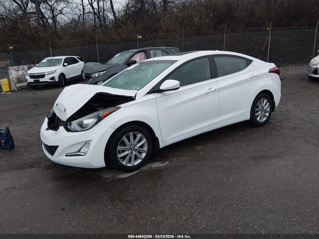 Hyundai ELANTRA SE 2015 5NPDH4AE5FH604229 Image 2