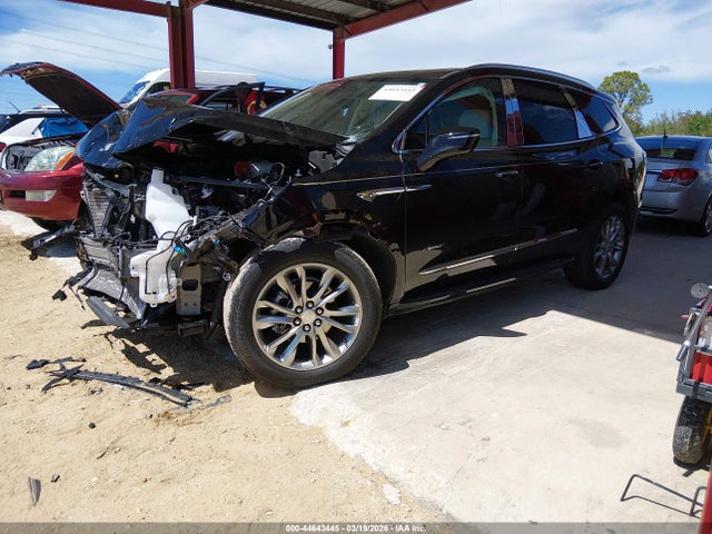 44643445 :رقم المزاد ، 5GAERDKW7NJ185350 vin ، 2022 Buick Enclave Fwd Avenir مزاد بيع