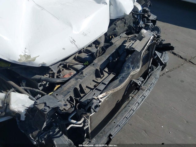 KM8J23A41JU696665 Hyundai TUCSON SE