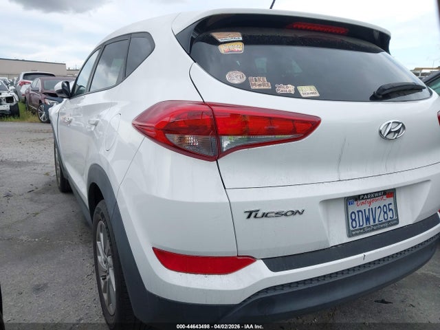 KM8J23A41JU696665 Hyundai TUCSON SE