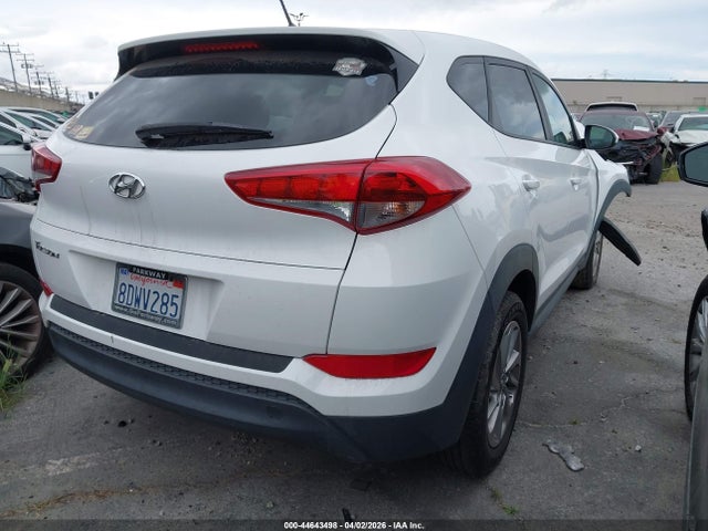 KM8J23A41JU696665 Hyundai TUCSON SE