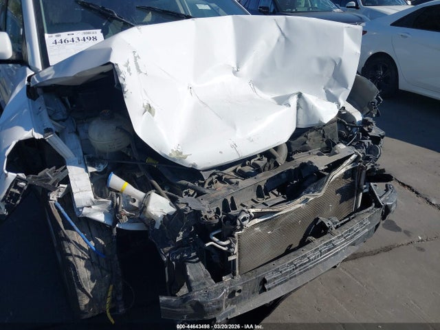 KM8J23A41JU696665 Hyundai TUCSON SE