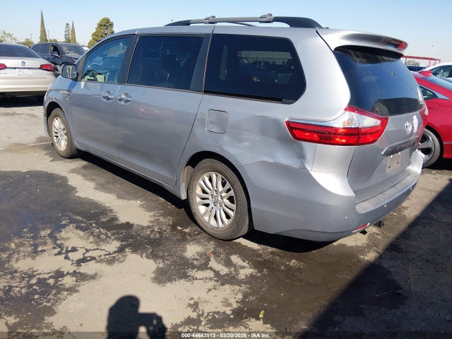 5TDYK3DC4GS722114 Toyota Sienna Xle Premium 8 Passenger