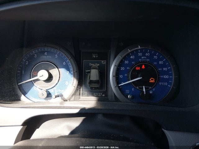 5TDYK3DC4GS722114 Toyota Sienna Xle Premium 8 Passenger