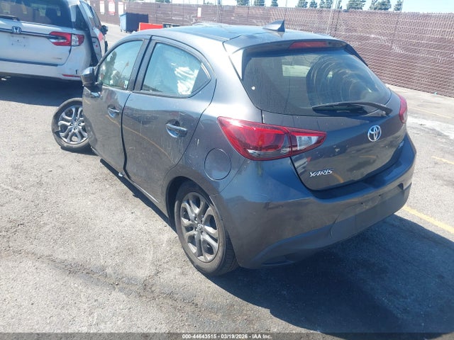 3MYDLBJV8LY704599 Toyota Yaris Xle