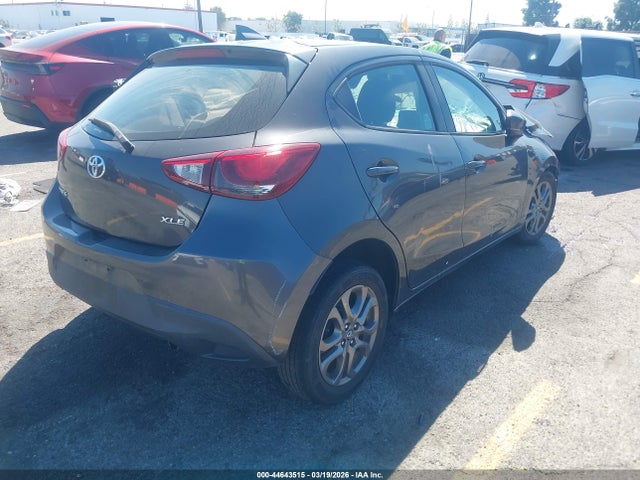 3MYDLBJV8LY704599 Toyota Yaris Xle