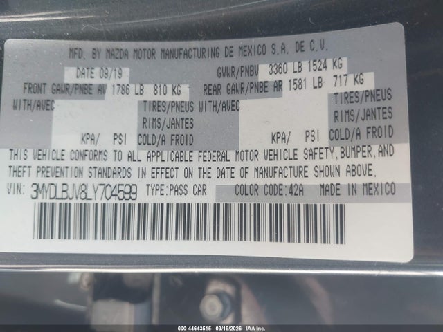 3MYDLBJV8LY704599 Toyota Yaris Xle