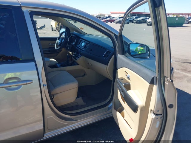 KNDMB5C11G6099951 KIA SEDONA LX