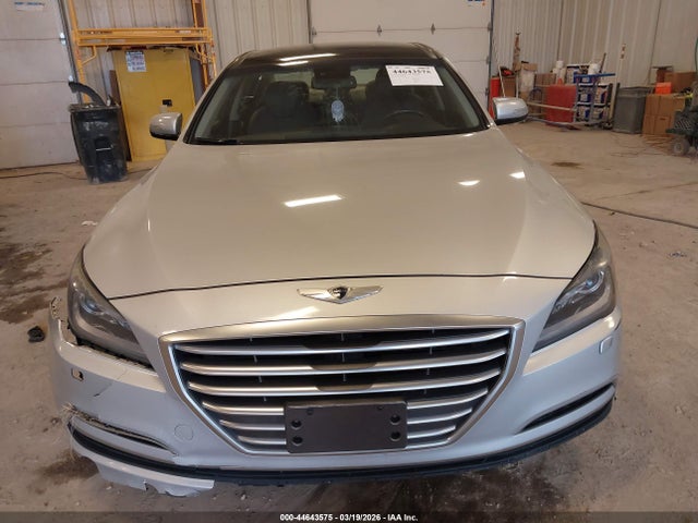 2015 Hyundai Genesis 3.8 მანქანა იყიდება აუქციონზე, vin: KMHGN4JE2FU080447, აუქციონის ნომერი: 44643575