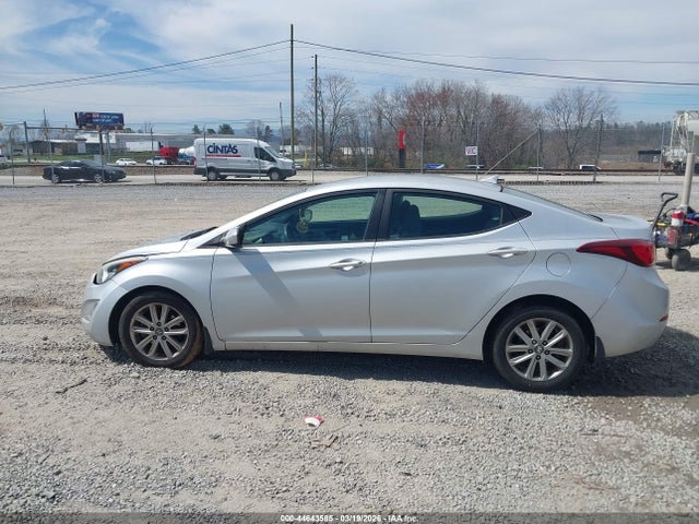 KMHDH4AE7GU479141 Hyundai ELANTRA SE