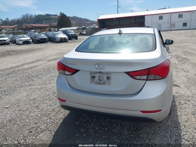 KMHDH4AE7GU479141 Hyundai ELANTRA SE