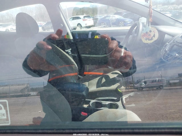KMHDH4AE7GU479141 Hyundai ELANTRA SE
