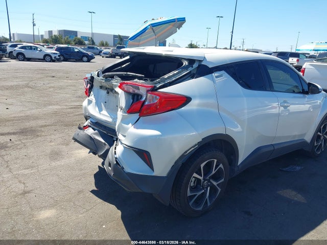 JTNKHMBX6L1091224 Toyota C-HR XLE