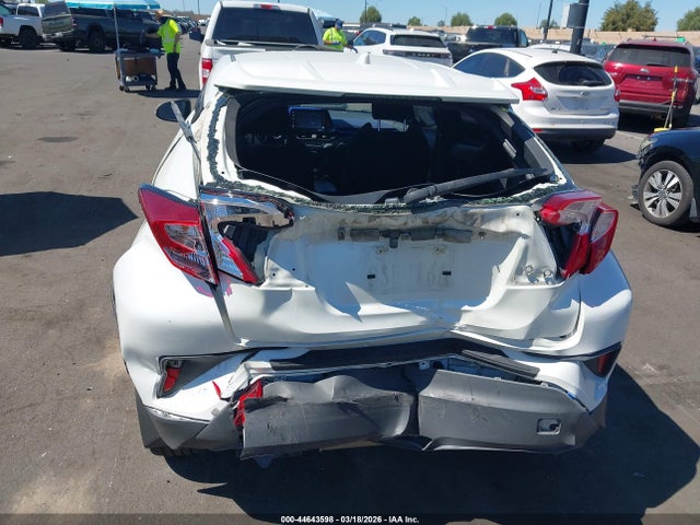 JTNKHMBX6L1091224 Toyota C-HR XLE