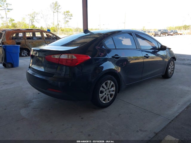 Продажа на аукционе авто 2015 Kia Forte Lx, vin: KNAFX4A68F5400347, номер лота: 44643613
