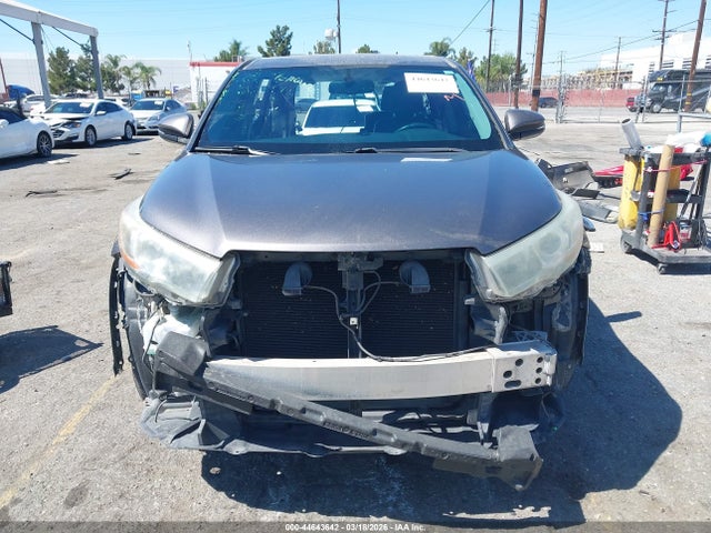 Toyota Highlander Xle V6 2016 5TDKKRFH5GS123742 Image 13