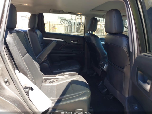 Toyota Highlander Xle V6 2016 5TDKKRFH5GS123742 Image 8