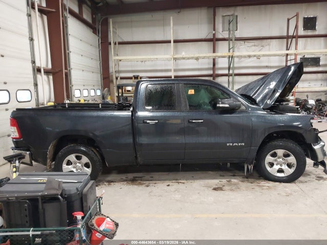 44643654 :رقم المزاد ، 1C6SRFBT2LN190813 vin ، 2020 Ram 1500 Big Horn  4x4 6'4 Box مزاد بيع