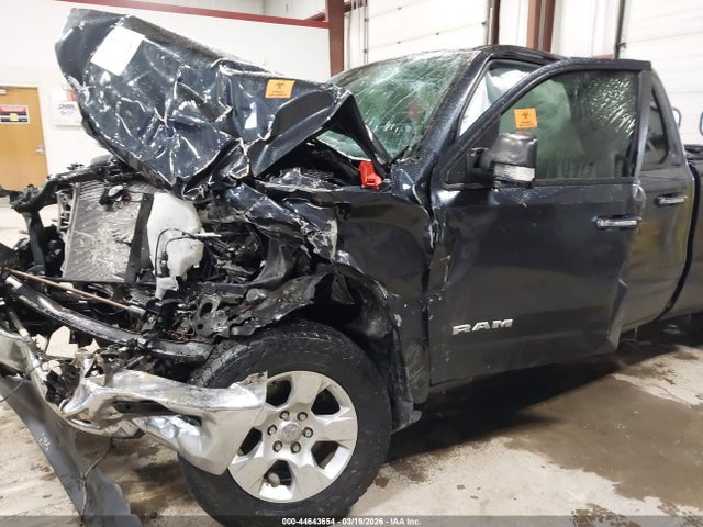 44643654 :رقم المزاد ، 1C6SRFBT2LN190813 vin ، 2020 Ram 1500 Big Horn  4x4 6'4 Box مزاد بيع