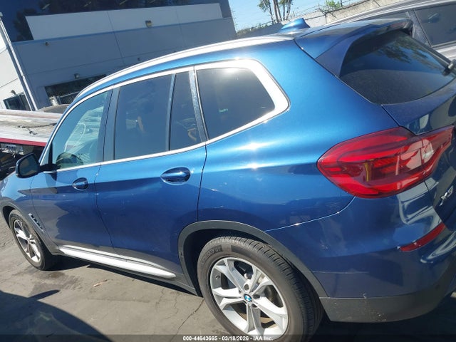 5UXTR7C5XKLR53057 BMW X3 Sdrive30i