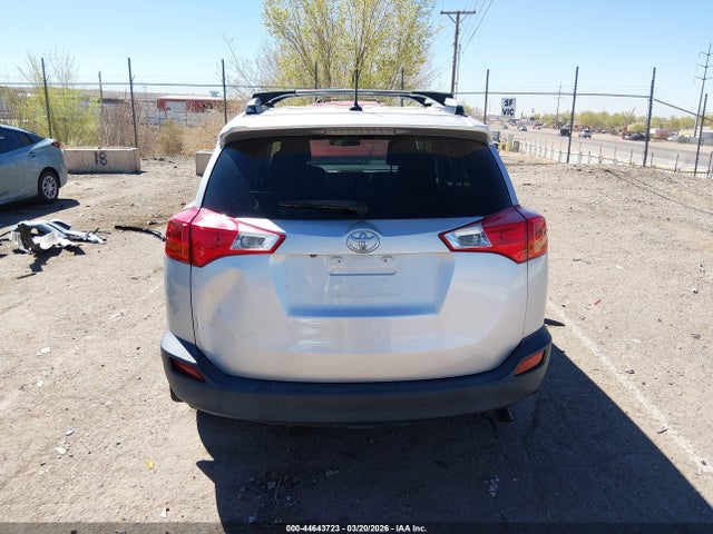 Toyota Rav4 Limited 2015 JTMDFREV3FJ025731 Image 16