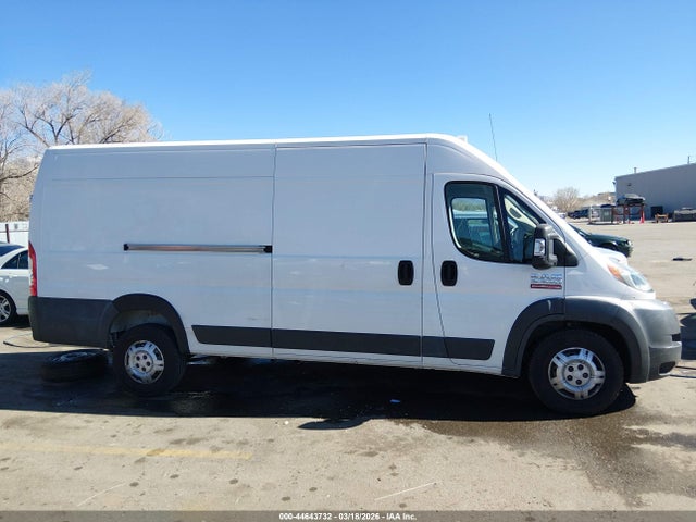 3C6URVJG9JE155212 RAM Promaster 3500 Cargo Van High Roof 159 Wb Ext
