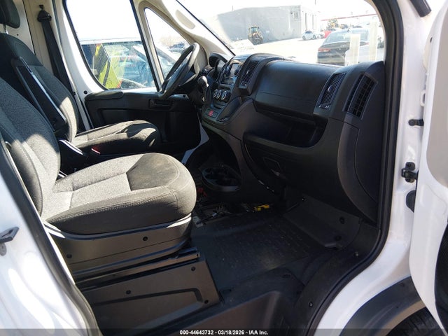 3C6URVJG9JE155212 RAM Promaster 3500 Cargo Van High Roof 159 Wb Ext