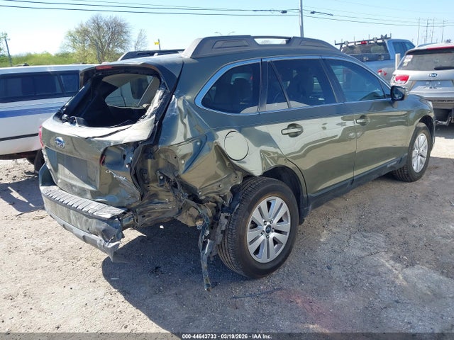 Subaru Outback 2.5i Premium 2015 4S4BSAHC4F3300604 Image 4